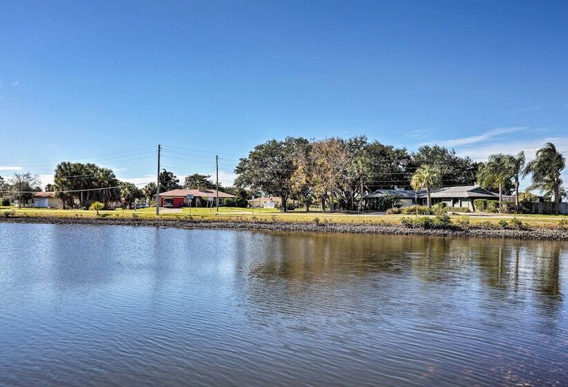 Bayfront Florida Retreat W/ Boat Lift & Fire Pit!