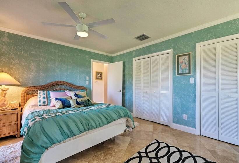 Bayfront Florida Retreat W/ Boat Lift & Fire Pit!