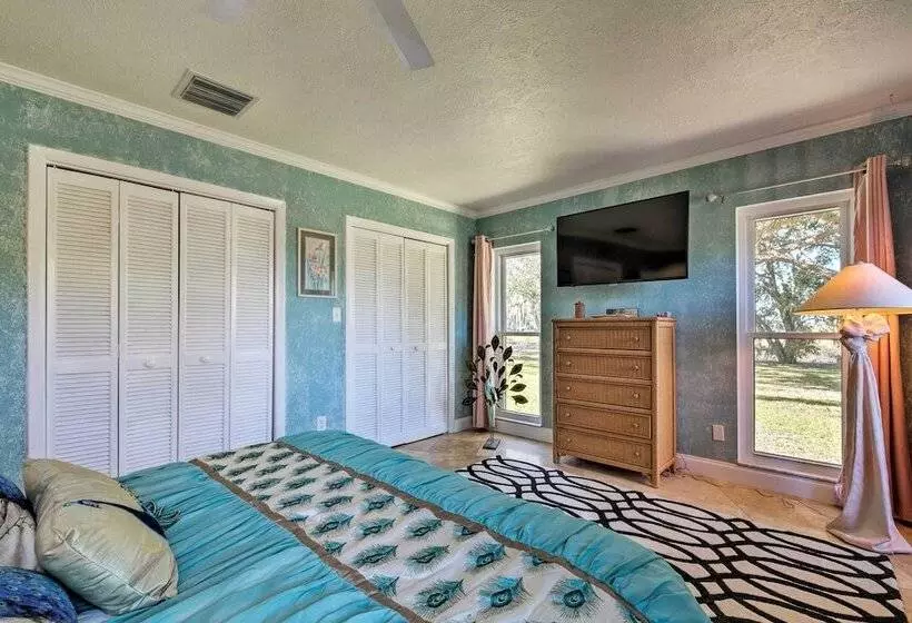 Bayfront Florida Retreat W/ Boat Lift & Fire Pit!