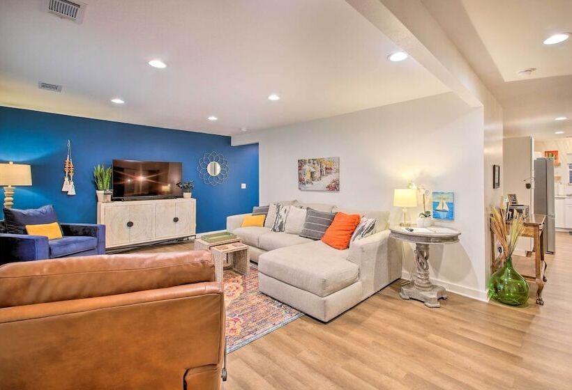 Beautiful Hot Springs Home: Central Location!