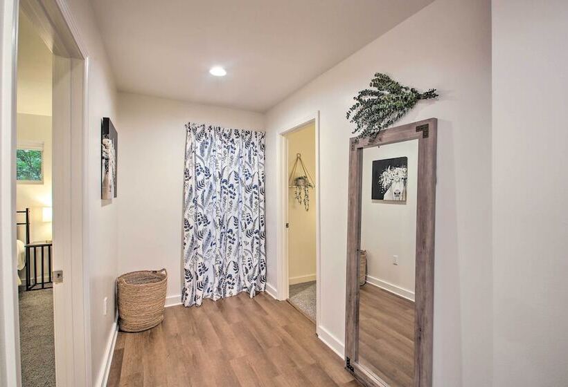 Beautiful Hot Springs Home: Central Location!