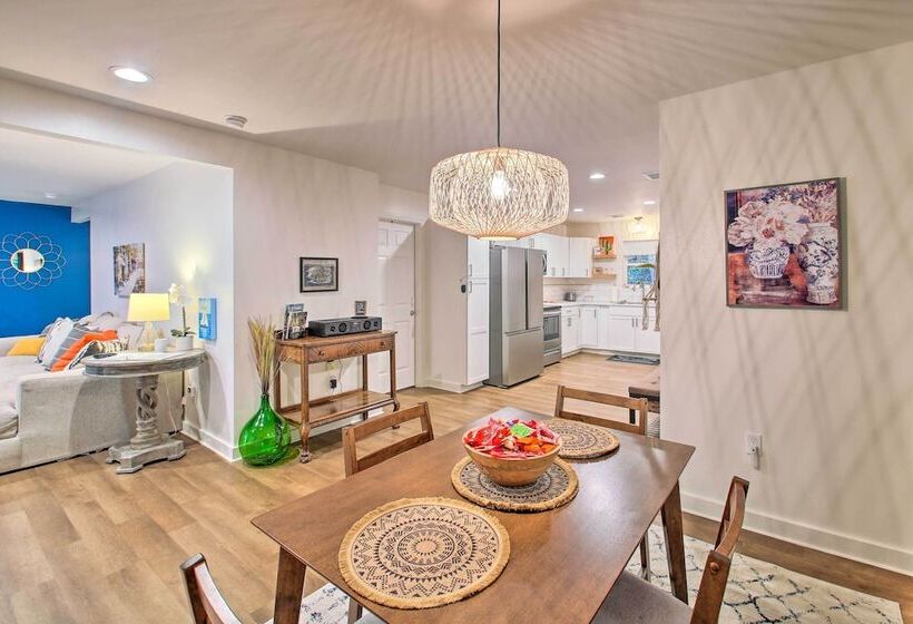 Beautiful Hot Springs Home: Central Location!