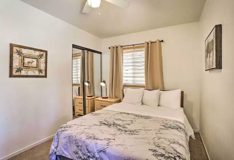 Hot Tub & Deck: Big Bear Gem Near Resorts!