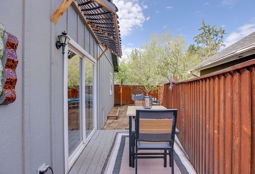 Bright Bend Home W/ Patio < 3 Mi To Downtown!