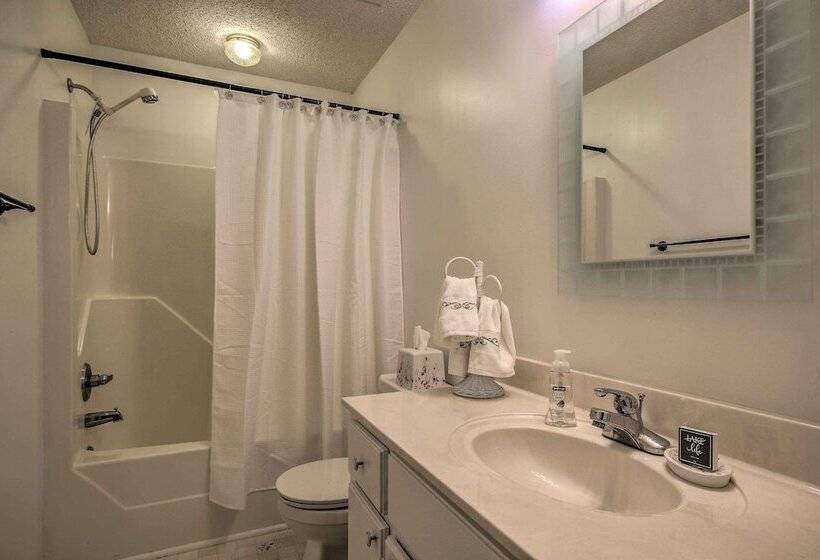 Chapin Home Near Boat Launch & Lake Murray!