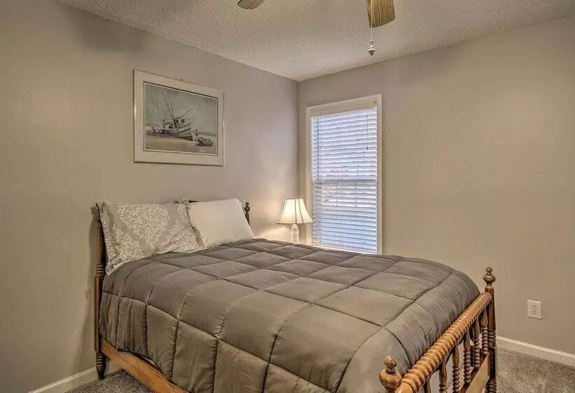 Chapin Home Near Boat Launch & Lake Murray!