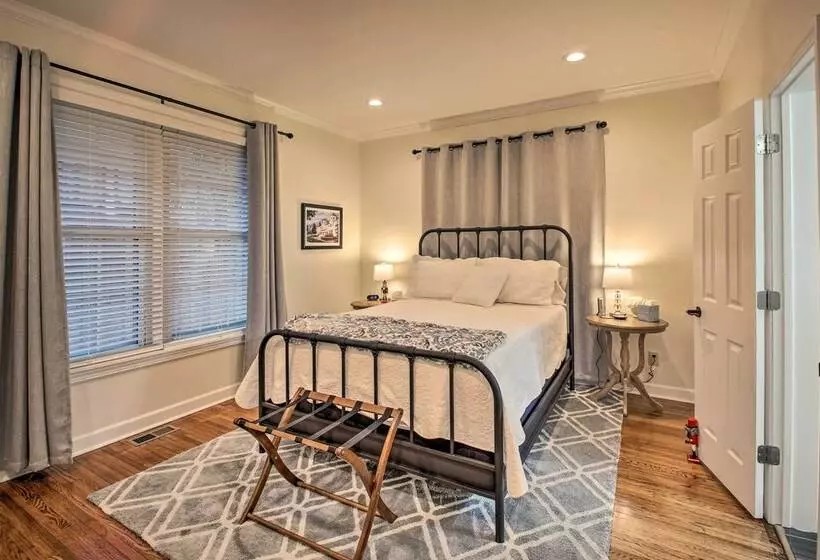 Charming Hot Springs Home W/ Yard ~ 1 Mi To Dtwn!