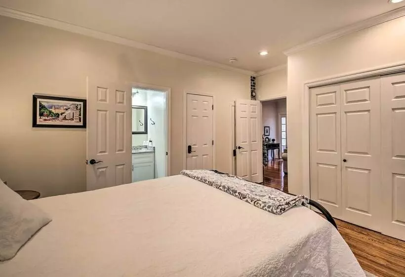 Charming Hot Springs Home W/ Yard ~ 1 Mi To Dtwn!