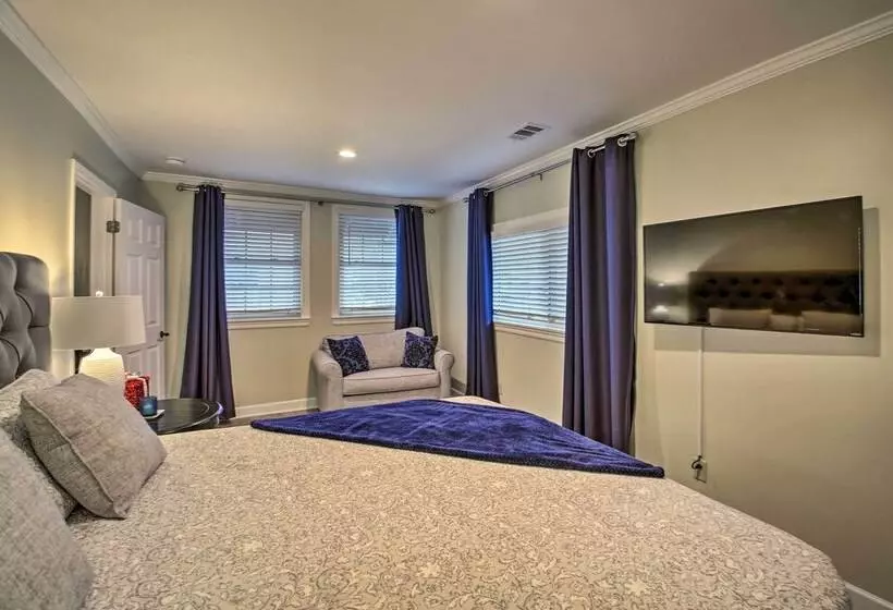 Charming Hot Springs Home W/ Yard ~ 1 Mi To Dtwn!