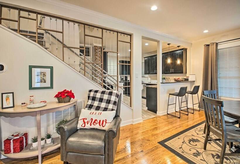 Charming Hot Springs Home W/ Yard ~ 1 Mi To Dtwn!