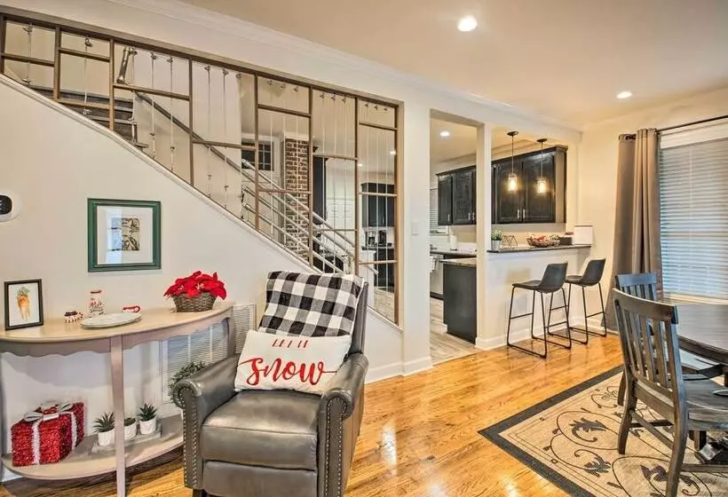 Charming Hot Springs Home W/ Yard ~ 1 Mi To Dtwn!