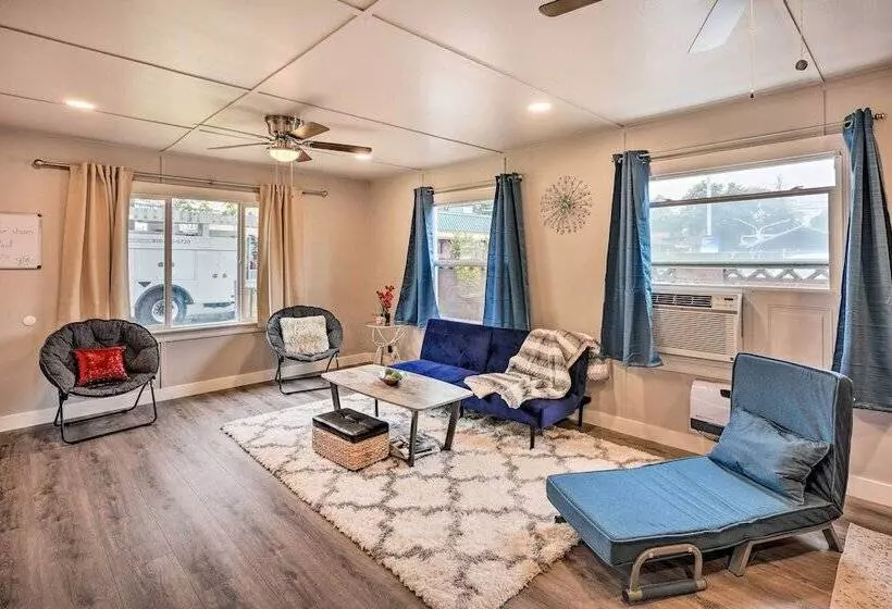 Cozy Elk Grove Home In The Heart Of Old Town!