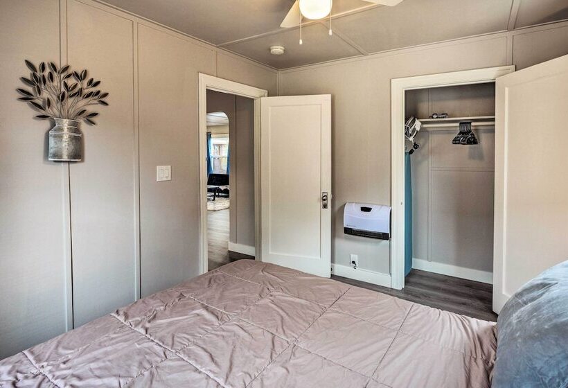 Cozy Elk Grove Home In The Heart Of Old Town!