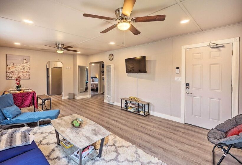 Cozy Elk Grove Home In The Heart Of Old Town!