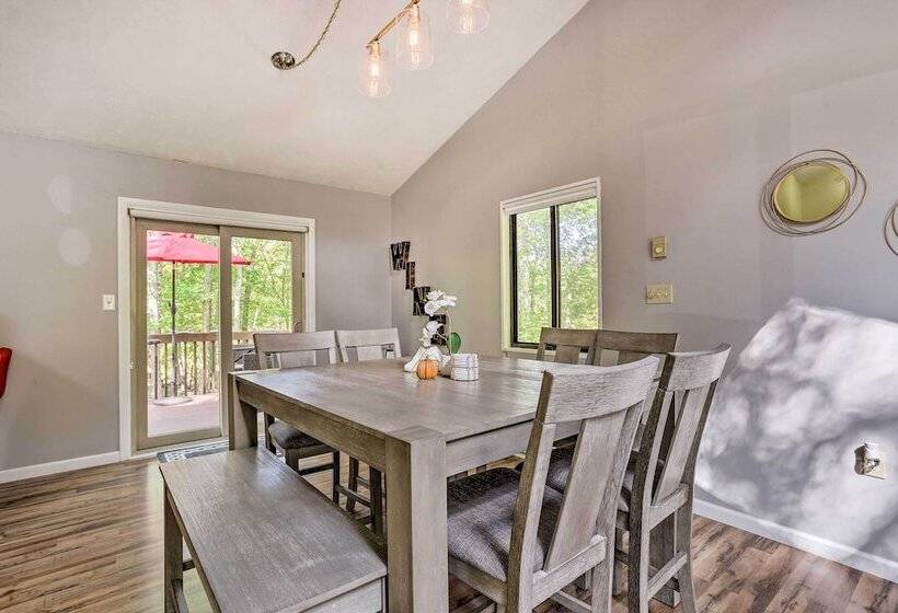 East Stroudsburg Home W/ Game Room + Deck!