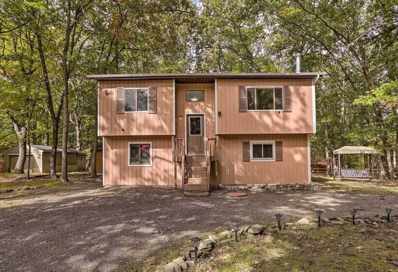 East Stroudsburg Home W/ Game Room + Deck!