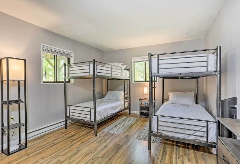 East Stroudsburg Home W/ Game Room + Deck!