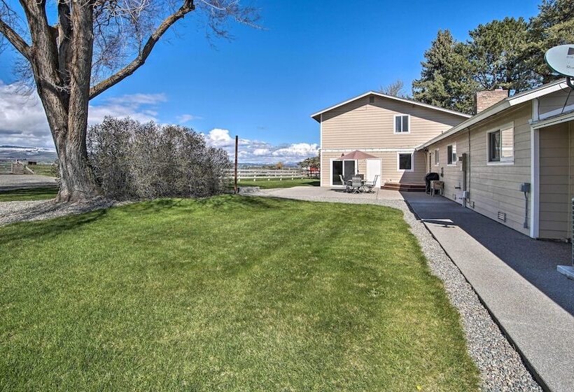 Ellensburg Home W/ Mountain Views On 3 Acres!