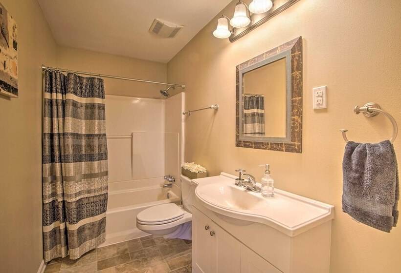 Ellensburg Home W/ Mountain Views On 3 Acres!