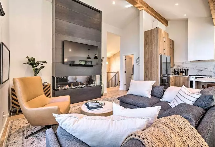 Family Friendly Lake Tahoe House W/ Hot Tub