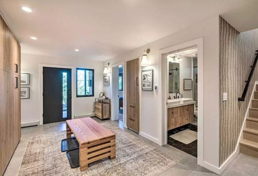 Family Friendly Lake Tahoe House W/ Hot Tub