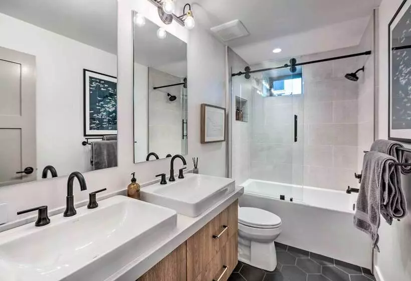 Family Friendly Lake Tahoe House W/ Hot Tub