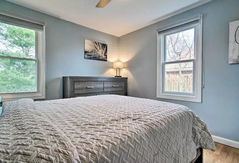 Cape Cod Family Home W/ Yard: Walk To Beach!