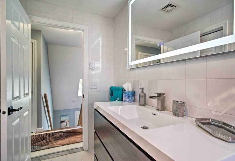 Cape Cod Family Home W/ Yard: Walk To Beach!