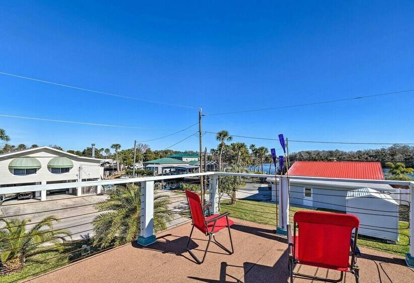 Homosassa River Home W/ Private Boat Ramp & Kayaks