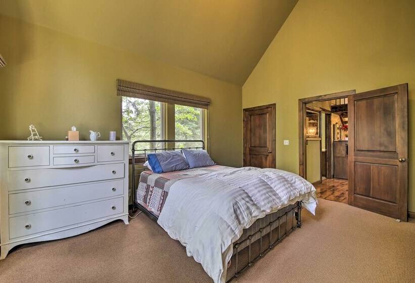 Incredible Lake Arrowhead Home W/ Views & Decks!