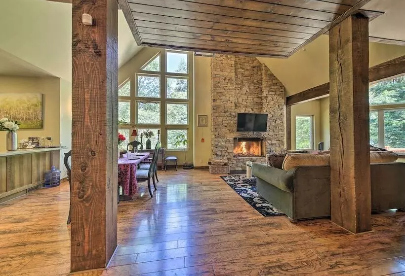 Incredible Lake Arrowhead Home W/ Views & Decks!