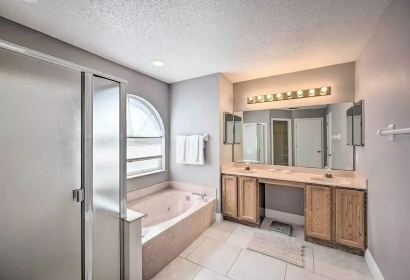 Kissimmee Home W/ Pool & Lanai ~ 5 Mi To Wdw!