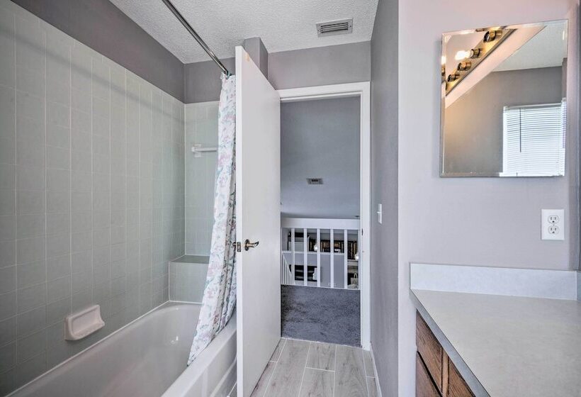 Kissimmee Home W/ Pool & Lanai ~ 5 Mi To Wdw!