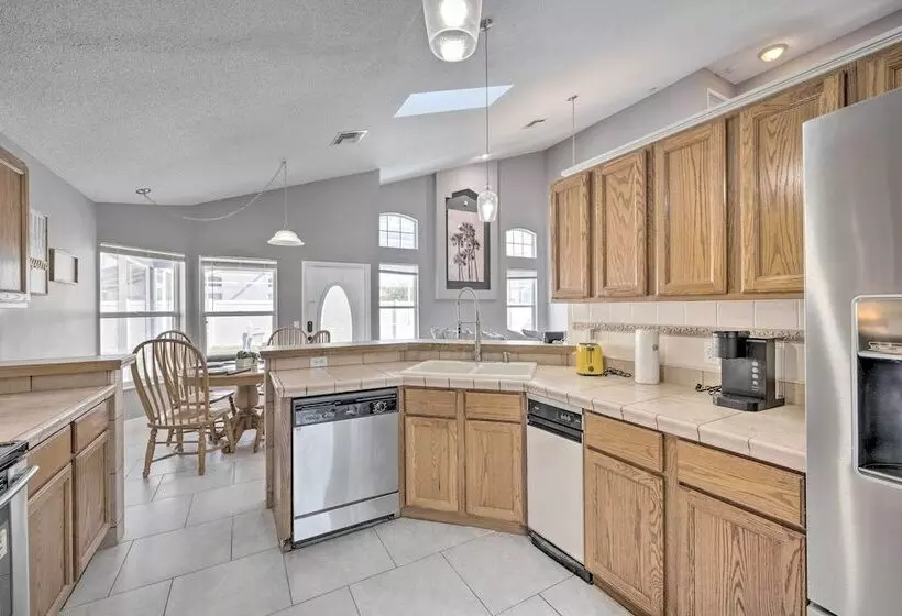 Kissimmee Home W/ Pool & Lanai ~ 5 Mi To Wdw!