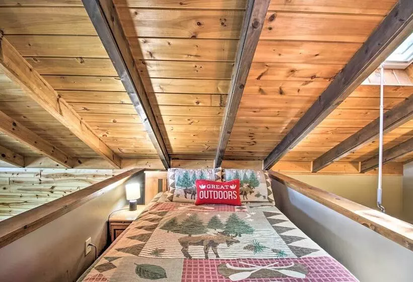 Loon Lake Lodge  W/ Dock, Sauna & Hot Tub!