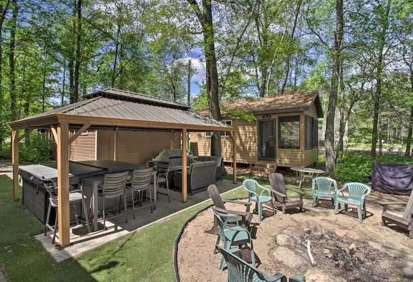 Loon Lake Lodge  W/ Dock, Sauna & Hot Tub!