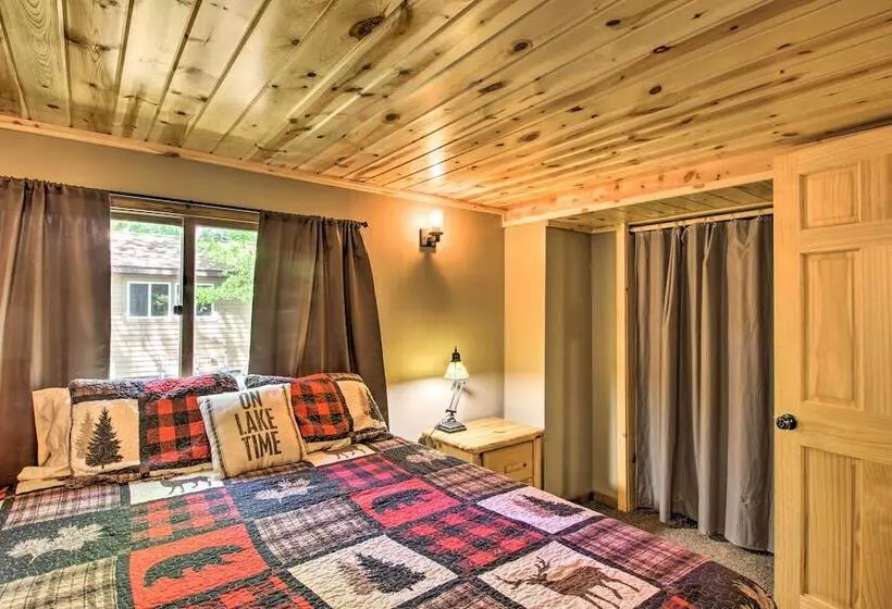 Loon Lake Lodge  W/ Dock, Sauna & Hot Tub!