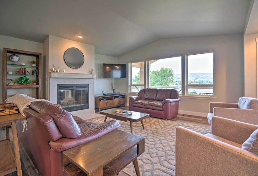 Manson Villa W/ Hot Tub ~ 1 Mi To Wineries!