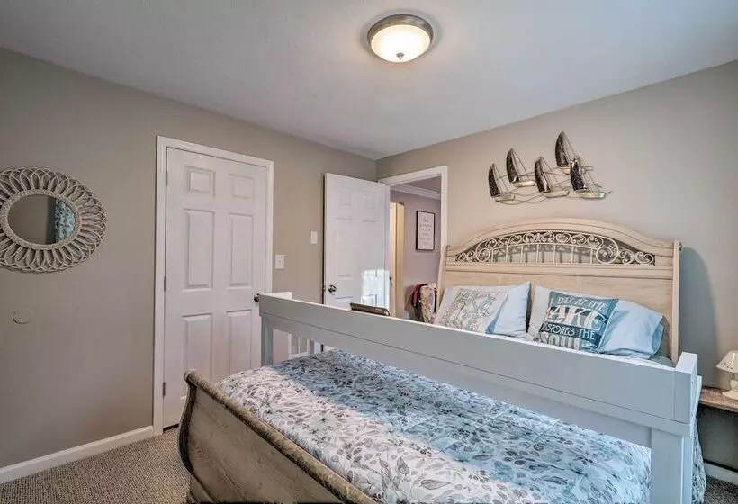 Albrightsville Home W/ Indian Mountain Lake Access