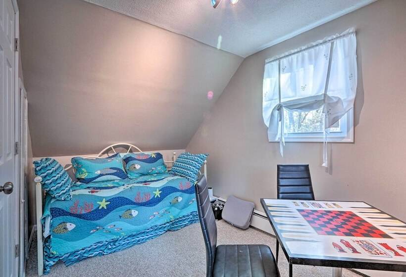 Albrightsville Home W/ Indian Mountain Lake Access