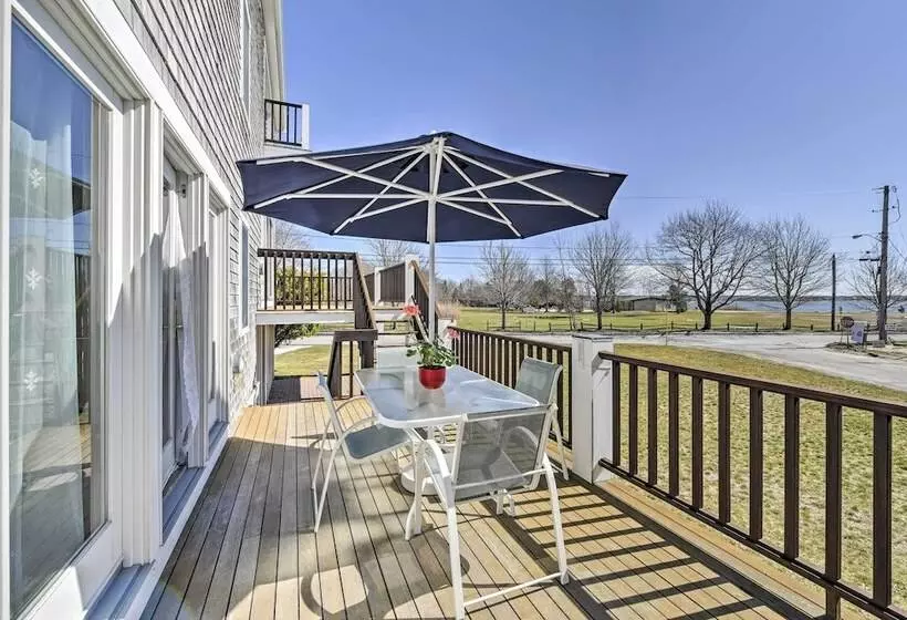 Multi Level Marion House: Loft, Deck + Ocean Views