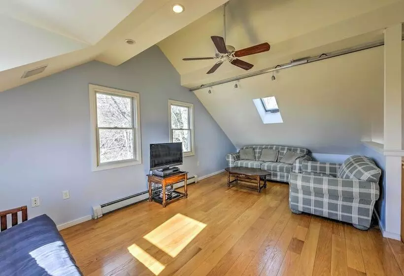 Multi Level Marion House: Loft, Deck + Ocean Views