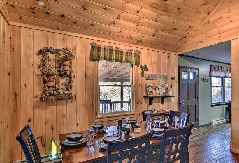 Nature S Retreat  W/ Hot Tub: 7 Mi To Bryson City