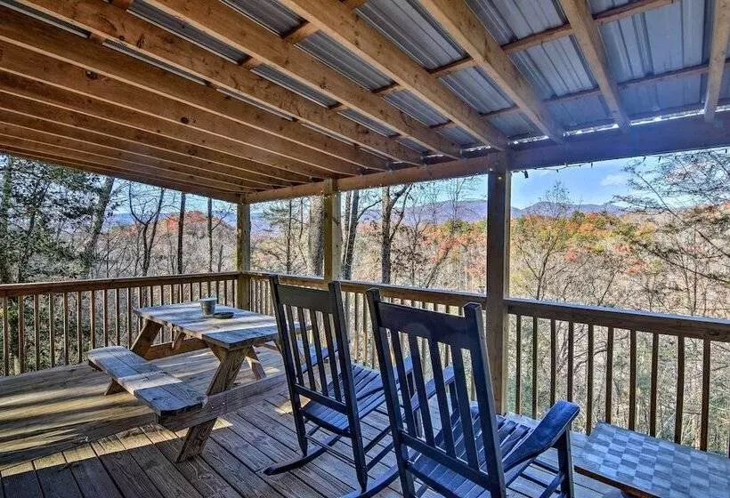 Nature S Retreat  W/ Hot Tub: 7 Mi To Bryson City