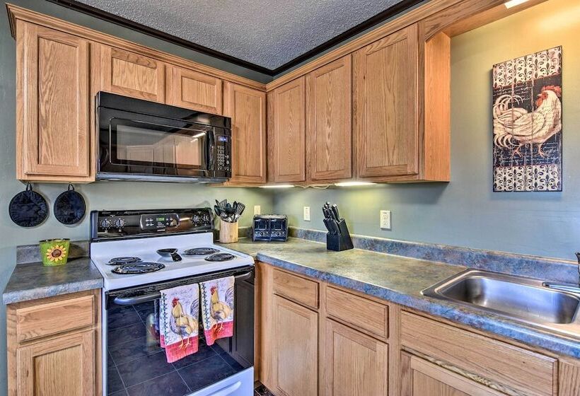 Nature S Retreat  W/ Hot Tub: 7 Mi To Bryson City