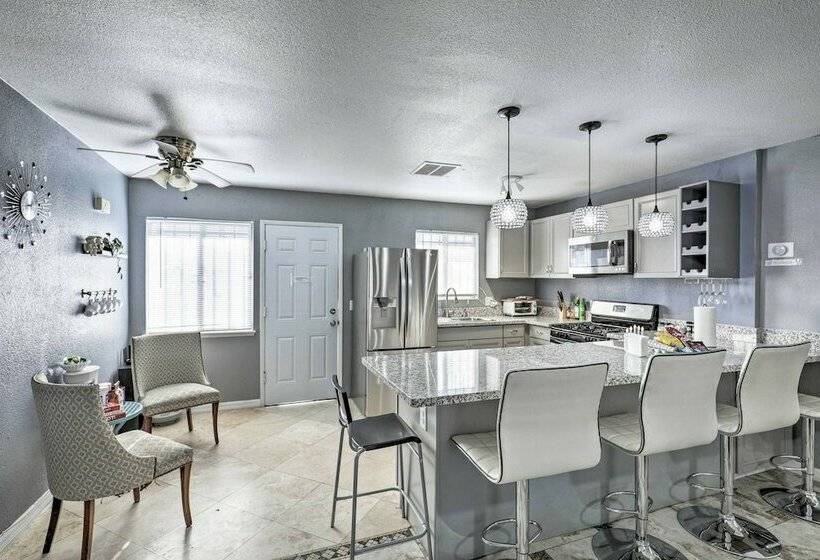 North Las Vegas Hideaway W/ Grill < 10 Mi To Strip