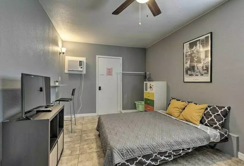 North Las Vegas Hideaway W/ Grill < 10 Mi To Strip