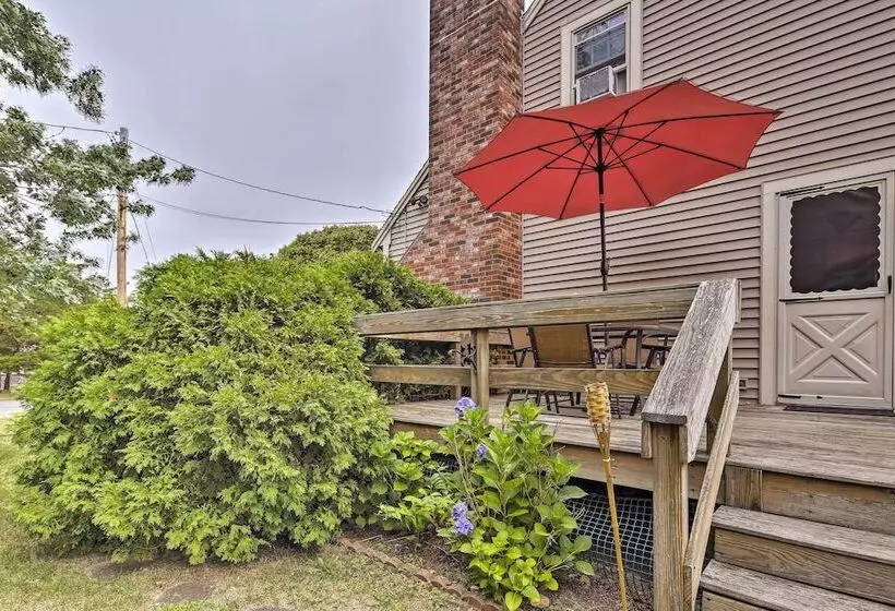 Pet Friendly West Yarmouth Home 1/2 Mi To Beach