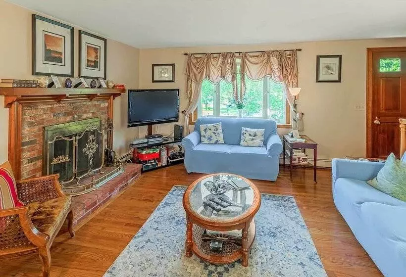 Pet Friendly West Yarmouth Home 1/2 Mi To Beach