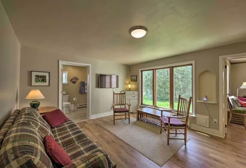 Quiet Baileys Harbor Country Home: 1 Mi To Lake!